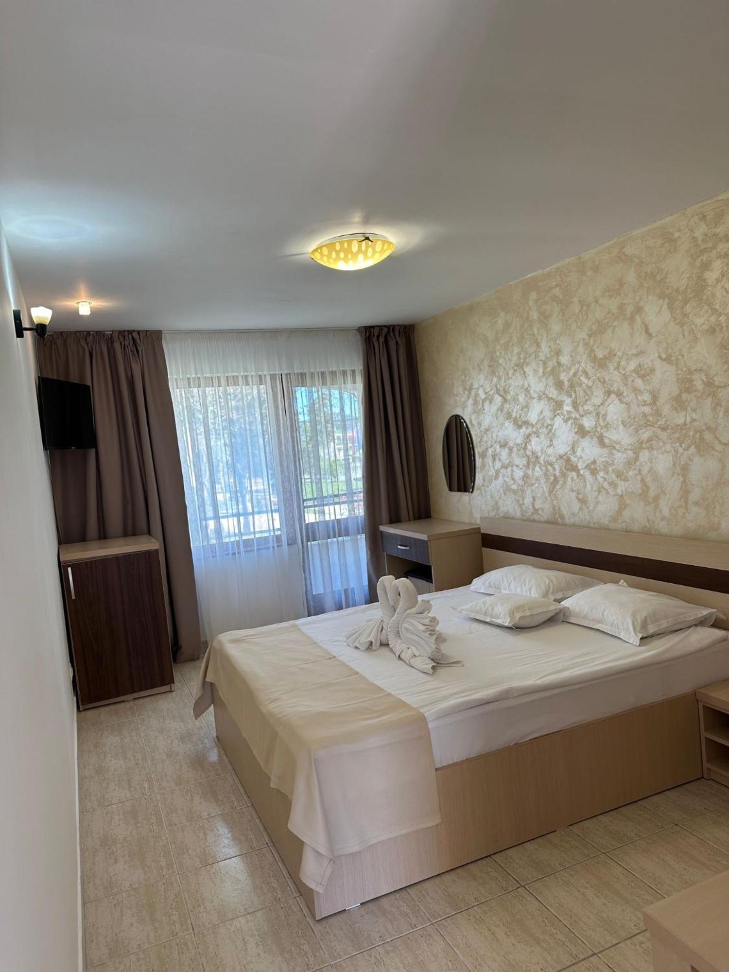 Hotel Selena Boutique Neptun Extérieur photo